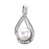 Accented Pearl Pendant